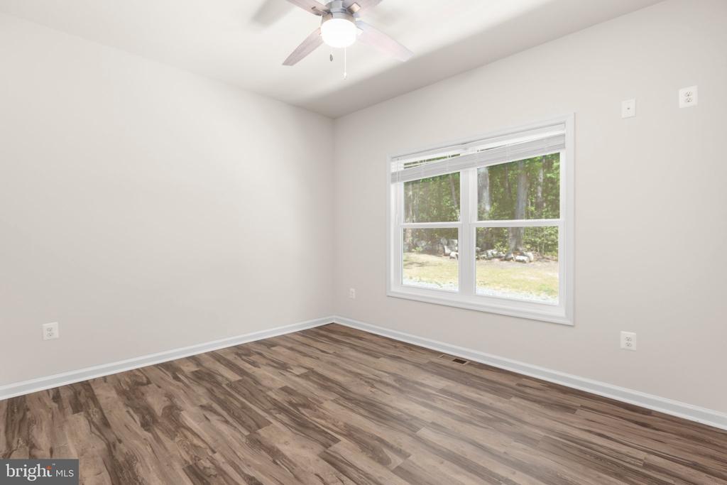 4301 CREIGHTON LN, SPOTSYLVANIA, Virginia 22551, 4 Bedrooms Bedrooms, ,3 BathroomsBathrooms,Residential,4301 CREIGHTON LN,VASP2032870 MLS # VASP2032870