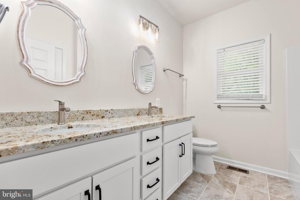 4301 CREIGHTON LN, SPOTSYLVANIA, Virginia 22551, 4 Bedrooms Bedrooms, ,3 BathroomsBathrooms,Residential,4301 CREIGHTON LN,VASP2032870 MLS # VASP2032870