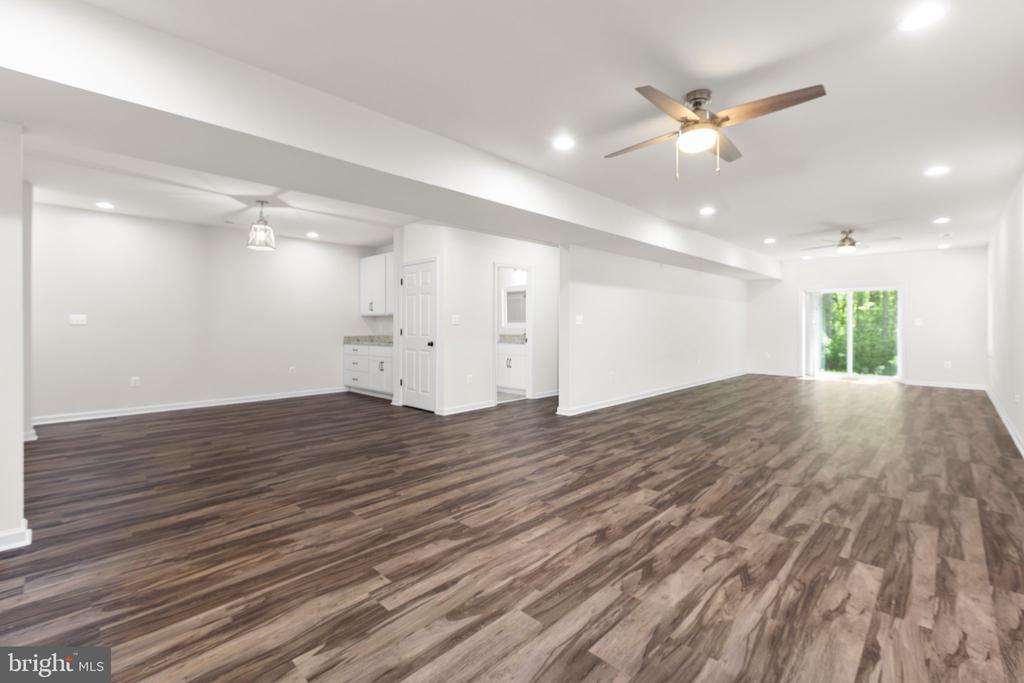 4301 CREIGHTON LN, SPOTSYLVANIA, Virginia 22551, 4 Bedrooms Bedrooms, ,3 BathroomsBathrooms,Residential,4301 CREIGHTON LN,VASP2032870 MLS # VASP2032870