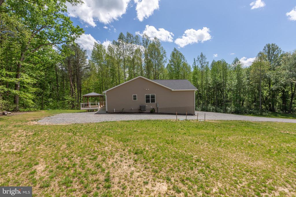 4301 CREIGHTON LN, SPOTSYLVANIA, Virginia 22551, 4 Bedrooms Bedrooms, ,3 BathroomsBathrooms,Residential,4301 CREIGHTON LN,VASP2032870 MLS # VASP2032870