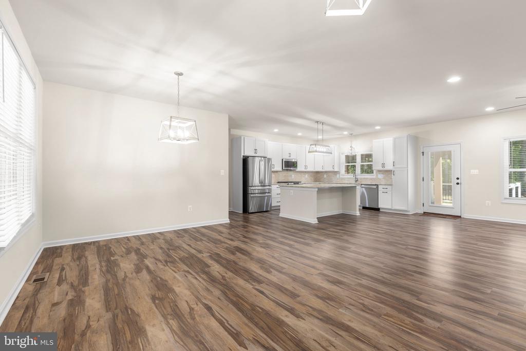 4301 CREIGHTON LN, SPOTSYLVANIA, Virginia 22551, 4 Bedrooms Bedrooms, ,3 BathroomsBathrooms,Residential,4301 CREIGHTON LN,VASP2032870 MLS # VASP2032870