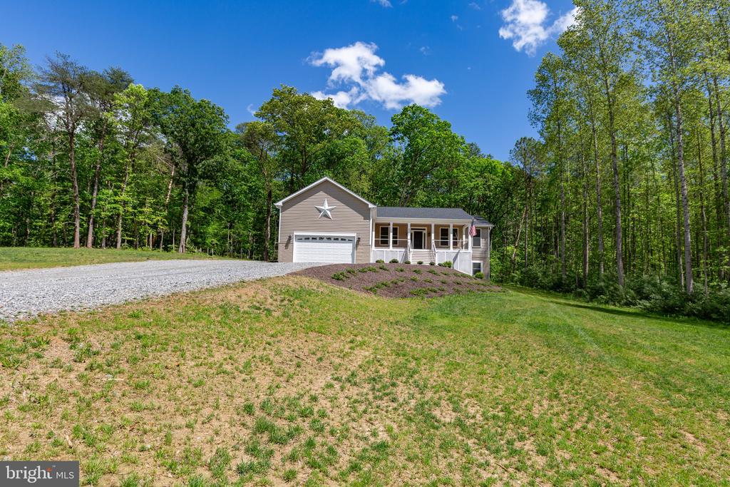 4301 CREIGHTON LN, SPOTSYLVANIA, Virginia 22551, 4 Bedrooms Bedrooms, ,3 BathroomsBathrooms,Residential,4301 CREIGHTON LN,VASP2032870 MLS # VASP2032870