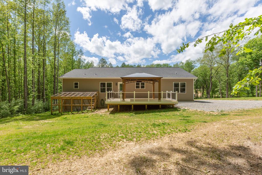 4301 CREIGHTON LN, SPOTSYLVANIA, Virginia 22551, 4 Bedrooms Bedrooms, ,3 BathroomsBathrooms,Residential,4301 CREIGHTON LN,VASP2032870 MLS # VASP2032870