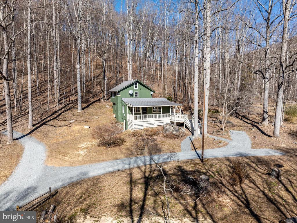 201 CHAD BERRY LN, SYRIA, Virginia 22743, 3 Bedrooms Bedrooms, ,2 BathroomsBathrooms,Residential,201 CHAD BERRY LN,VAMA2002214 MLS # VAMA2002214