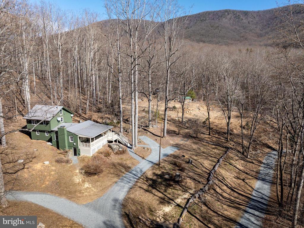201 CHAD BERRY LN, SYRIA, Virginia 22743, 3 Bedrooms Bedrooms, ,2 BathroomsBathrooms,Residential,201 CHAD BERRY LN,VAMA2002214 MLS # VAMA2002214