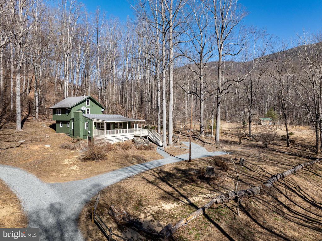 201 CHAD BERRY LN, SYRIA, Virginia 22743, 3 Bedrooms Bedrooms, ,2 BathroomsBathrooms,Residential,201 CHAD BERRY LN,VAMA2002214 MLS # VAMA2002214
