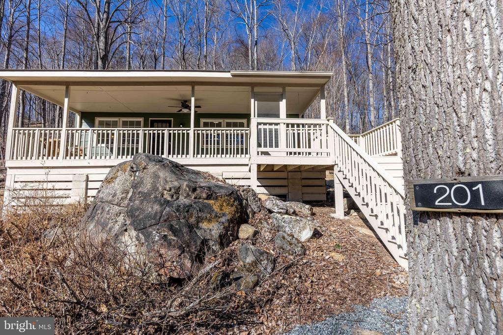 201 CHAD BERRY LN, SYRIA, Virginia 22743, 3 Bedrooms Bedrooms, ,2 BathroomsBathrooms,Residential,201 CHAD BERRY LN,VAMA2002214 MLS # VAMA2002214
