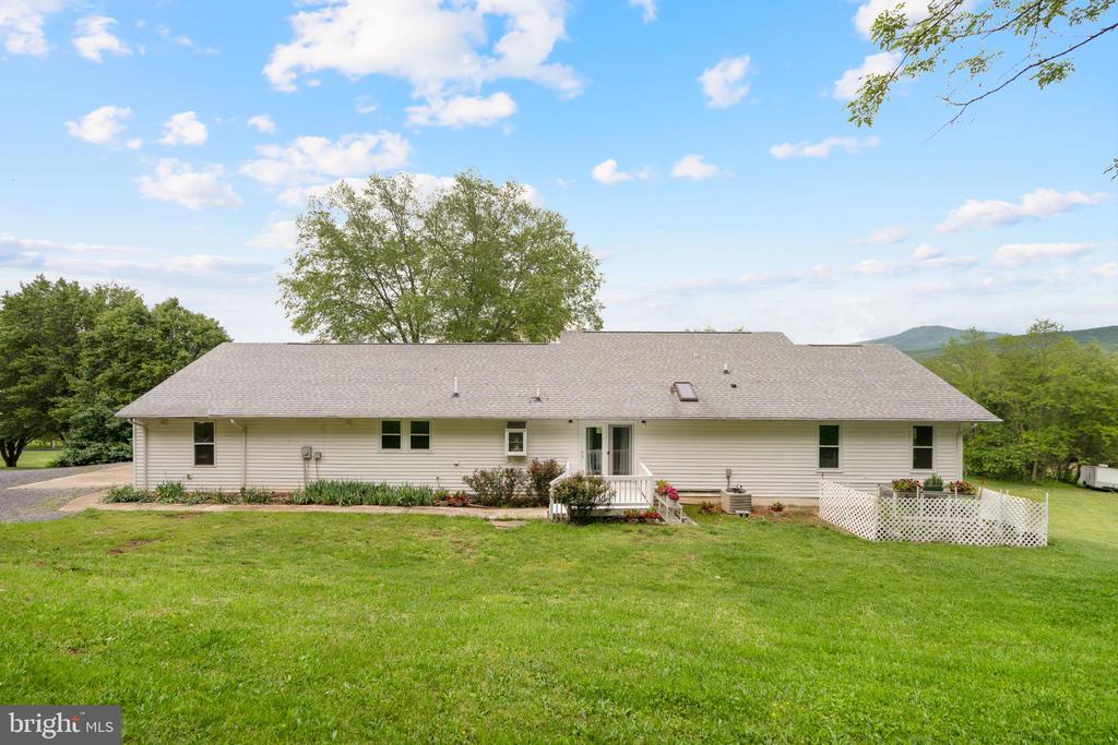 531 PARKVIEW ESTATES RD, LURAY, Virginia 22835, 3 Bedrooms Bedrooms, ,3 BathroomsBathrooms,Residential,531 PARKVIEW ESTATES RD,VAPA2004630 MLS # VAPA2004630
