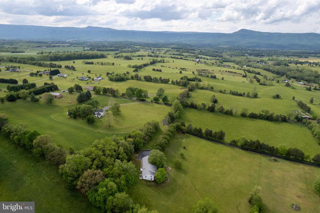 531 PARKVIEW ESTATES RD, LURAY, Virginia 22835, 3 Bedrooms Bedrooms, ,3 BathroomsBathrooms,Residential,531 PARKVIEW ESTATES RD,VAPA2004630 MLS # VAPA2004630