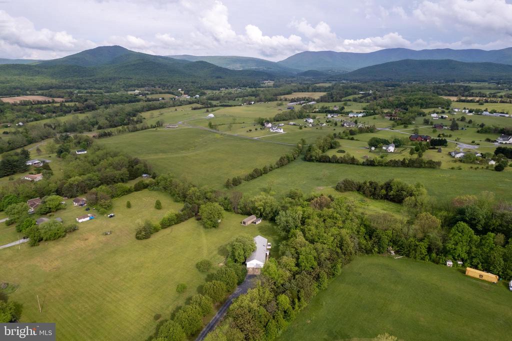 531 PARKVIEW ESTATES RD, LURAY, Virginia 22835, 3 Bedrooms Bedrooms, ,3 BathroomsBathrooms,Residential,531 PARKVIEW ESTATES RD,VAPA2004630 MLS # VAPA2004630