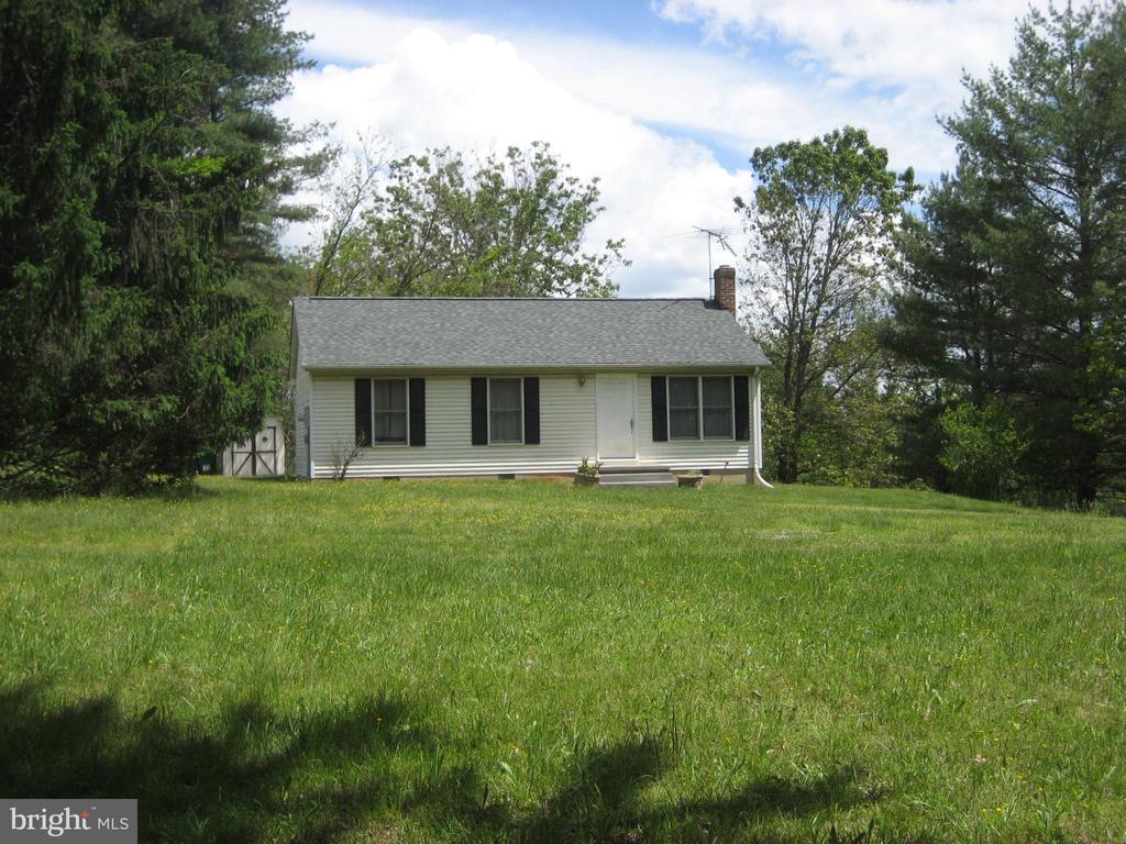5625 KEYSER RD, HUME, Virginia, 3 Bedrooms Bedrooms, ,1 BathroomBathrooms,Residential,5625 KEYSER RD,VAFQ2016522 MLS # VAFQ2016522