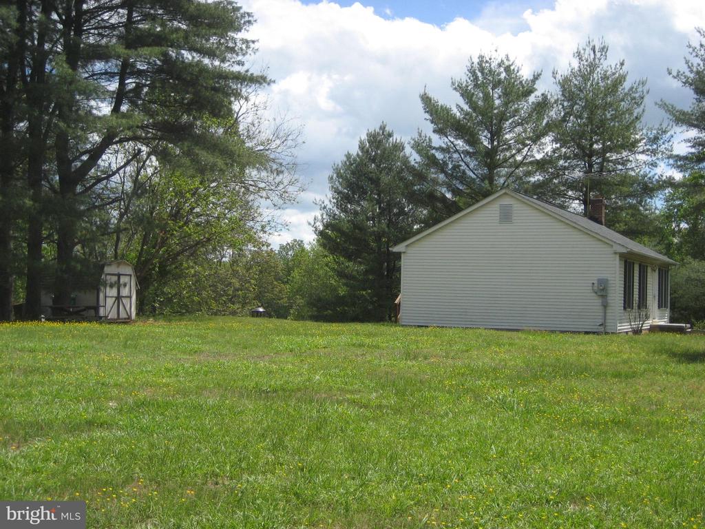 5625 KEYSER RD, HUME, Virginia, 3 Bedrooms Bedrooms, ,1 BathroomBathrooms,Residential,5625 KEYSER RD,VAFQ2016522 MLS # VAFQ2016522