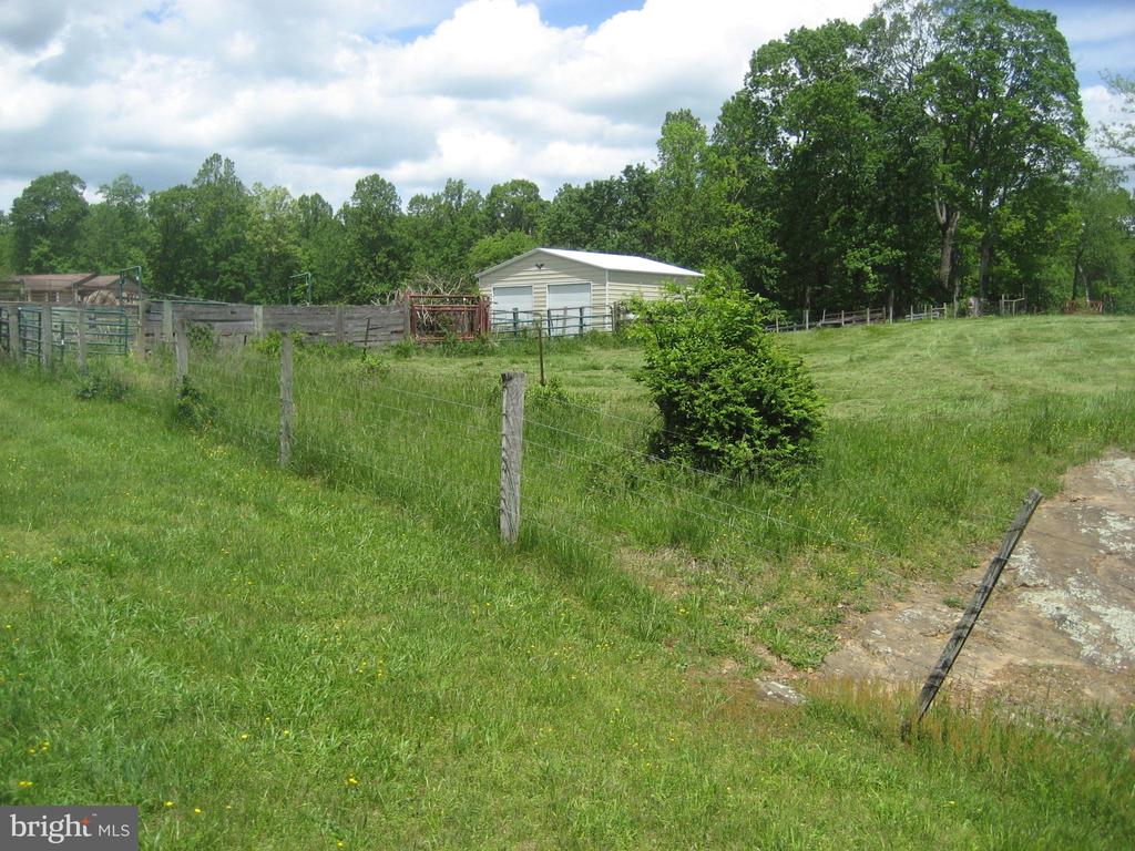 5625 KEYSER RD, HUME, Virginia, 3 Bedrooms Bedrooms, ,1 BathroomBathrooms,Residential,5625 KEYSER RD,VAFQ2016522 MLS # VAFQ2016522