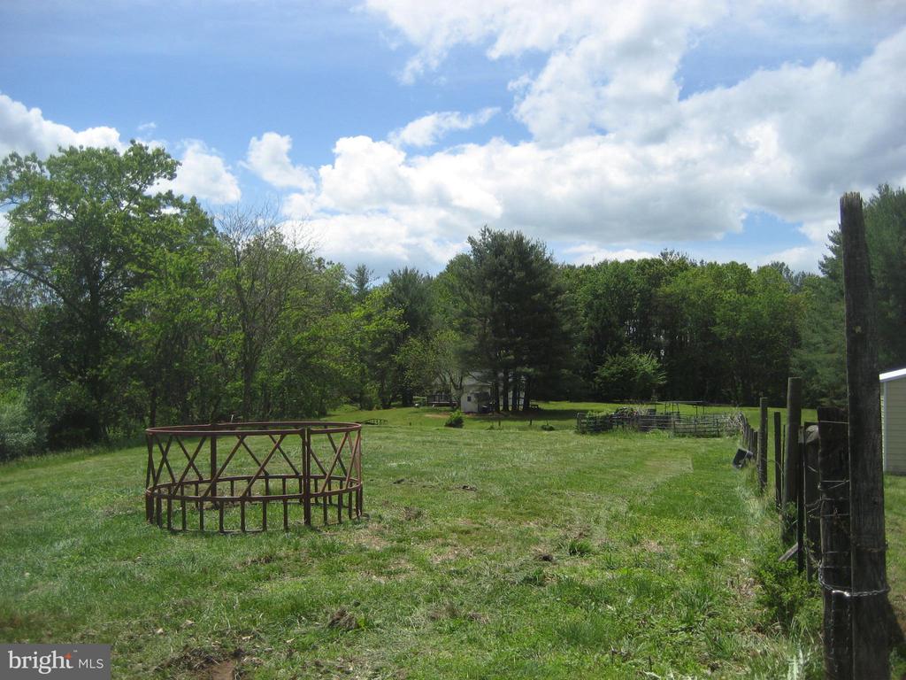 5625 KEYSER RD, HUME, Virginia, 3 Bedrooms Bedrooms, ,1 BathroomBathrooms,Residential,5625 KEYSER RD,VAFQ2016522 MLS # VAFQ2016522