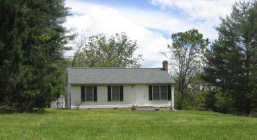 5625 KEYSER RD, HUME, Virginia, 3 Bedrooms Bedrooms, ,1 BathroomBathrooms,Residential,5625 KEYSER RD,VAFQ2016522 MLS # VAFQ2016522