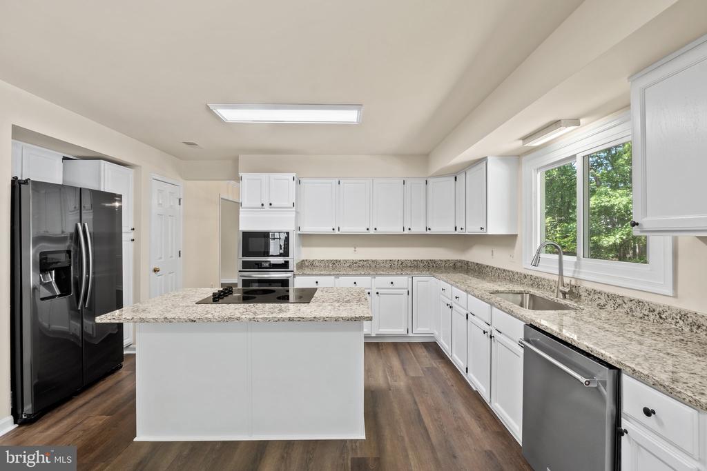 5015 BROOKSHIRE CT E, FREDERICKSBURG, Virginia 22408, 4 Bedrooms Bedrooms, ,2 BathroomsBathrooms,Residential,5015 BROOKSHIRE CT E,VASP2032662 MLS # VASP2032662