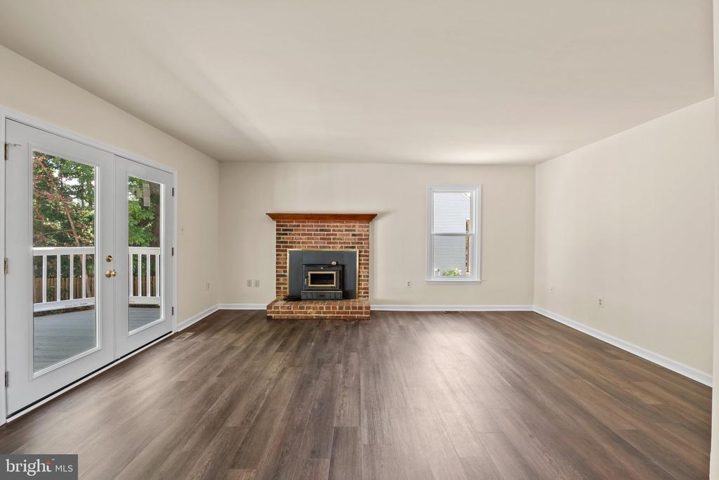 5015 BROOKSHIRE CT E, FREDERICKSBURG, Virginia 22408, 4 Bedrooms Bedrooms, ,2 BathroomsBathrooms,Residential,5015 BROOKSHIRE CT E,VASP2032662 MLS # VASP2032662
