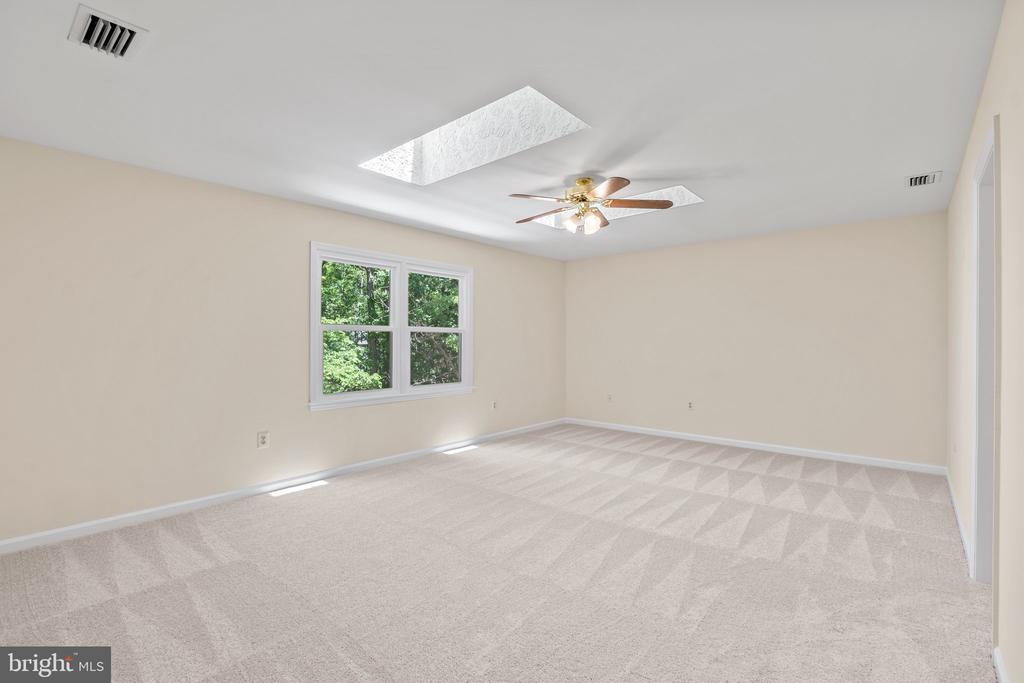 5015 BROOKSHIRE CT E, FREDERICKSBURG, Virginia 22408, 4 Bedrooms Bedrooms, ,2 BathroomsBathrooms,Residential,5015 BROOKSHIRE CT E,VASP2032662 MLS # VASP2032662