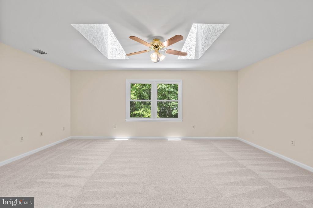 5015 BROOKSHIRE CT E, FREDERICKSBURG, Virginia 22408, 4 Bedrooms Bedrooms, ,2 BathroomsBathrooms,Residential,5015 BROOKSHIRE CT E,VASP2032662 MLS # VASP2032662