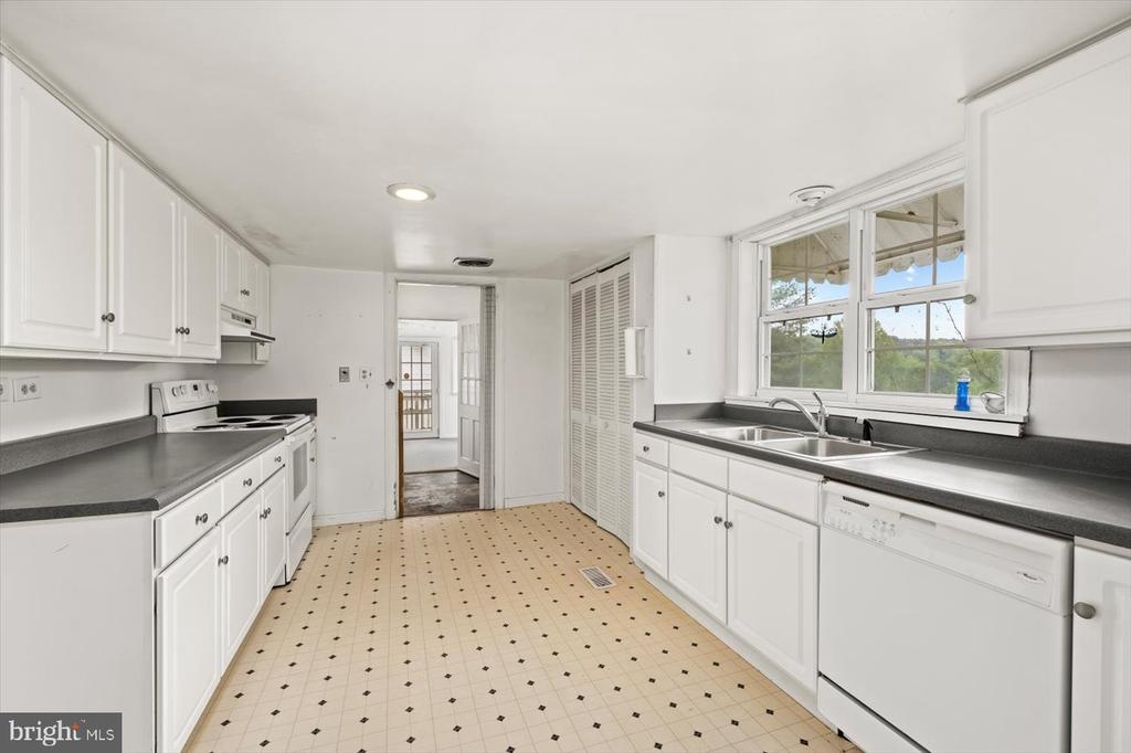 2188 SEVILLE RD, MADISON, Virginia 22727, 3 Bedrooms Bedrooms, ,2 BathroomsBathrooms,Residential,2188 SEVILLE RD,VAMA2002218 MLS # VAMA2002218
