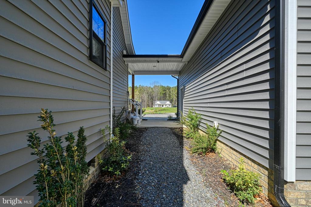 295 HEMLOCK LOOP, MINERAL, Virginia 23117, 4 Bedrooms Bedrooms, ,2 BathroomsBathrooms,Residential,295 HEMLOCK LOOP,VALA2007828 MLS # VALA2007828