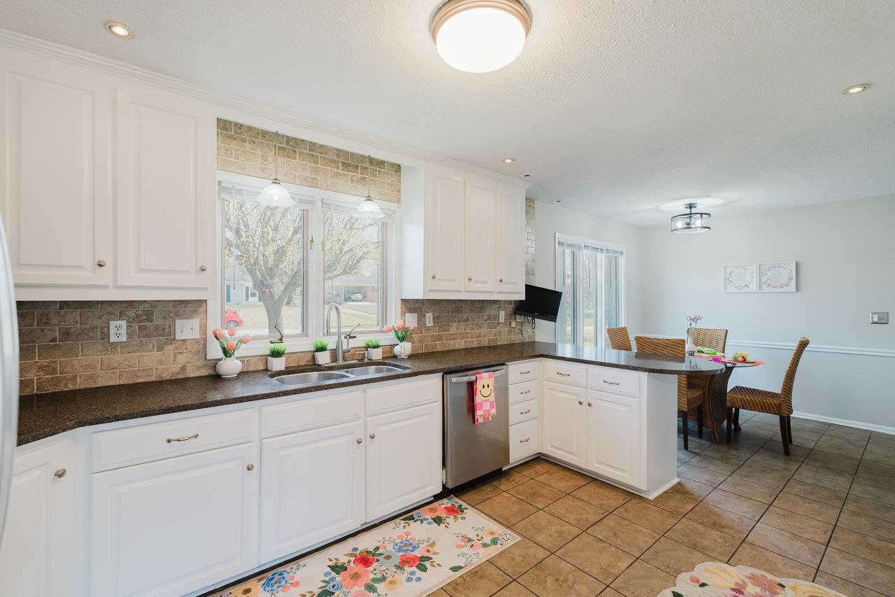 115 GREGORY ST, SHENANDOAH, Virginia 22849, 3 Bedrooms Bedrooms, ,3 BathroomsBathrooms,Residential,115 GREGORY ST,663275 MLS # 663275
