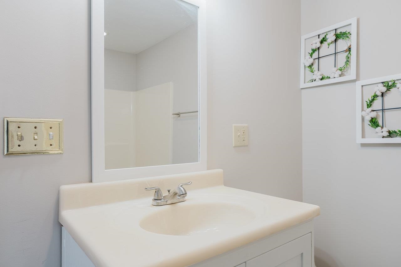 115 GREGORY ST, SHENANDOAH, Virginia 22849, 3 Bedrooms Bedrooms, ,3 BathroomsBathrooms,Residential,115 GREGORY ST,663275 MLS # 663275