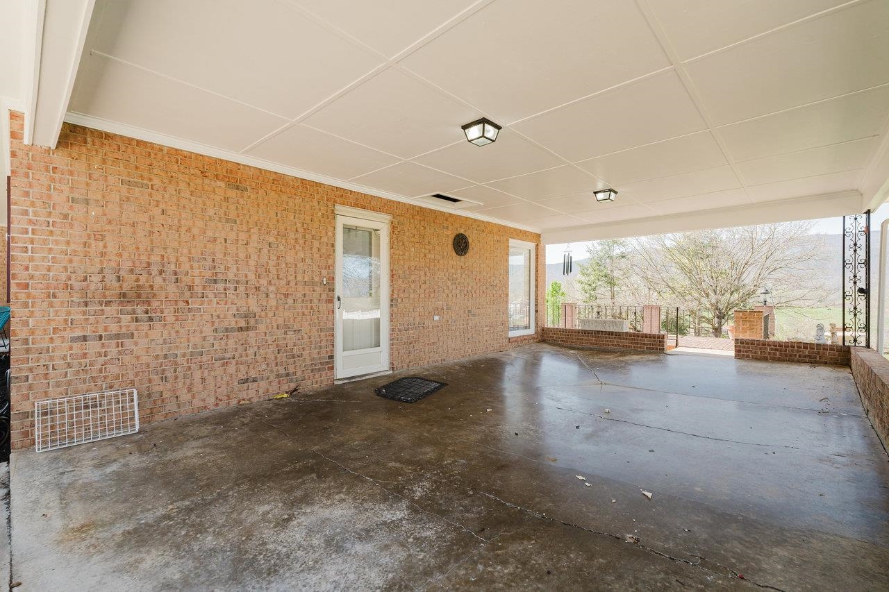 115 GREGORY ST, SHENANDOAH, Virginia 22849, 3 Bedrooms Bedrooms, ,3 BathroomsBathrooms,Residential,115 GREGORY ST,663275 MLS # 663275