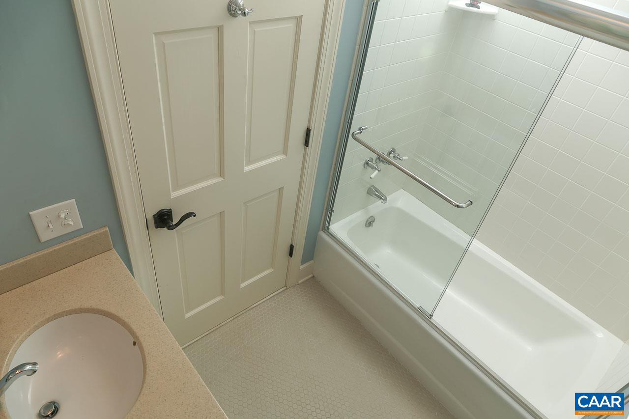 253 EAST JEFFERSON ST, CHARLOTTESVILLE, Virginia 22902, 2 Bedrooms Bedrooms, ,2 BathroomsBathrooms,Residential,253 EAST JEFFERSON ST,663998 MLS # 663998