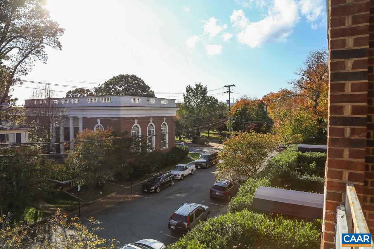 253 EAST JEFFERSON ST, CHARLOTTESVILLE, Virginia 22902, 2 Bedrooms Bedrooms, ,2 BathroomsBathrooms,Residential,253 EAST JEFFERSON ST,663998 MLS # 663998