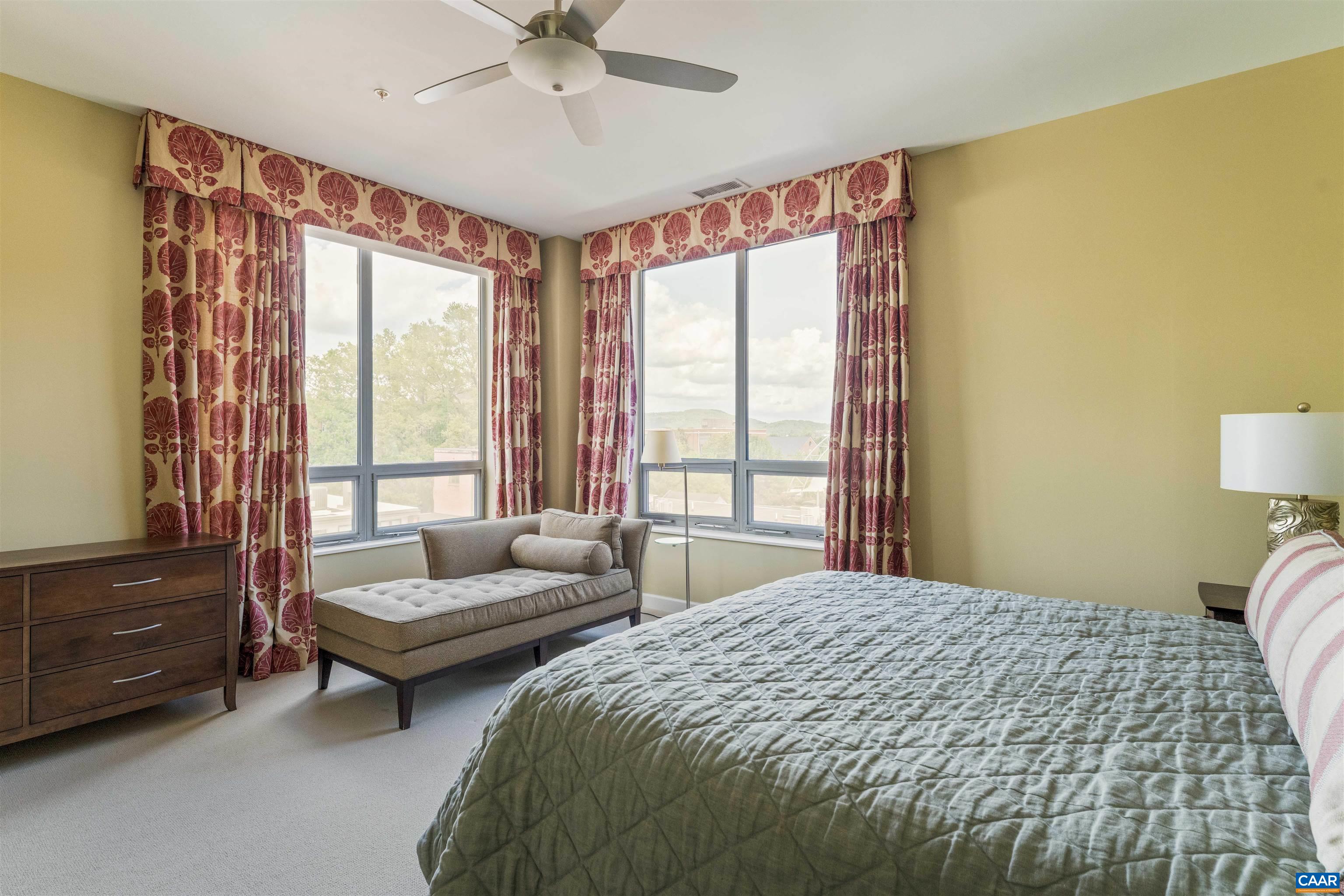 112 SE 5TH ST, CHARLOTTESVILLE, Virginia 22902, 2 Bedrooms Bedrooms, ,2 BathroomsBathrooms,Residential,HOLSINGER PENTHOUSE,112 SE 5TH ST,664121 MLS # 664121
