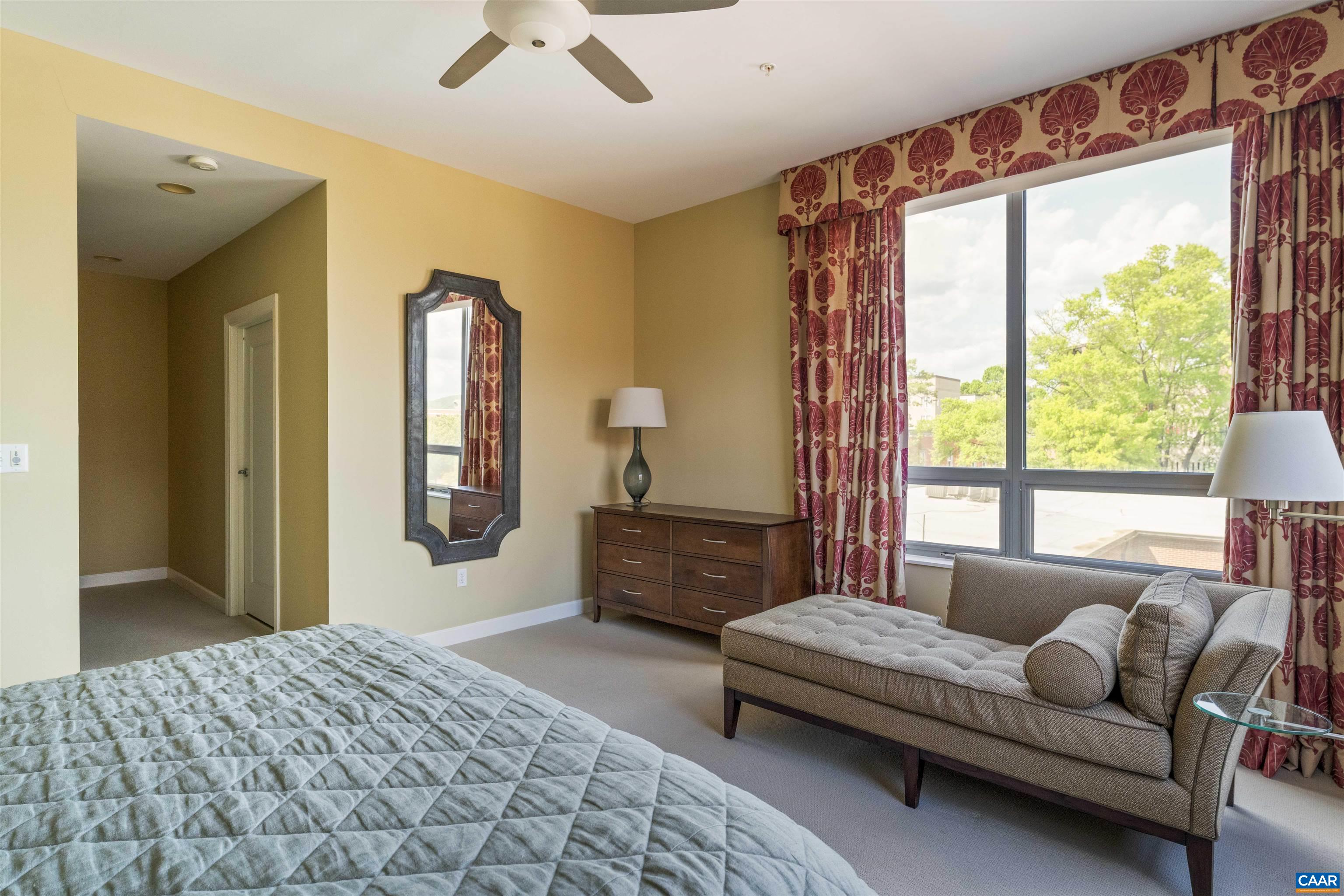 112 SE 5TH ST, CHARLOTTESVILLE, Virginia 22902, 2 Bedrooms Bedrooms, ,2 BathroomsBathrooms,Residential,HOLSINGER PENTHOUSE,112 SE 5TH ST,664121 MLS # 664121