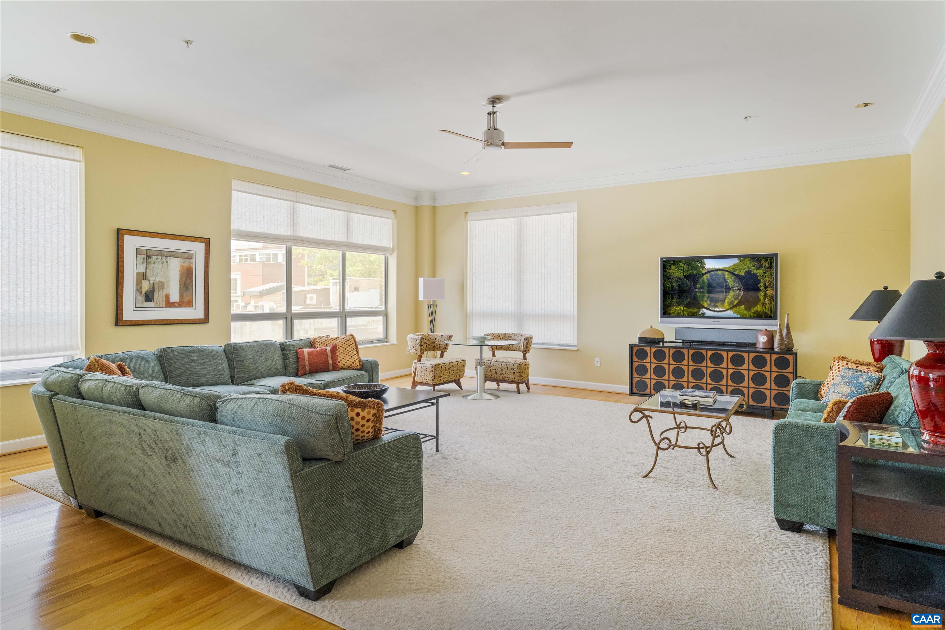 112 SE 5TH ST, CHARLOTTESVILLE, Virginia 22902, 2 Bedrooms Bedrooms, ,2 BathroomsBathrooms,Residential,HOLSINGER PENTHOUSE,112 SE 5TH ST,664121 MLS # 664121