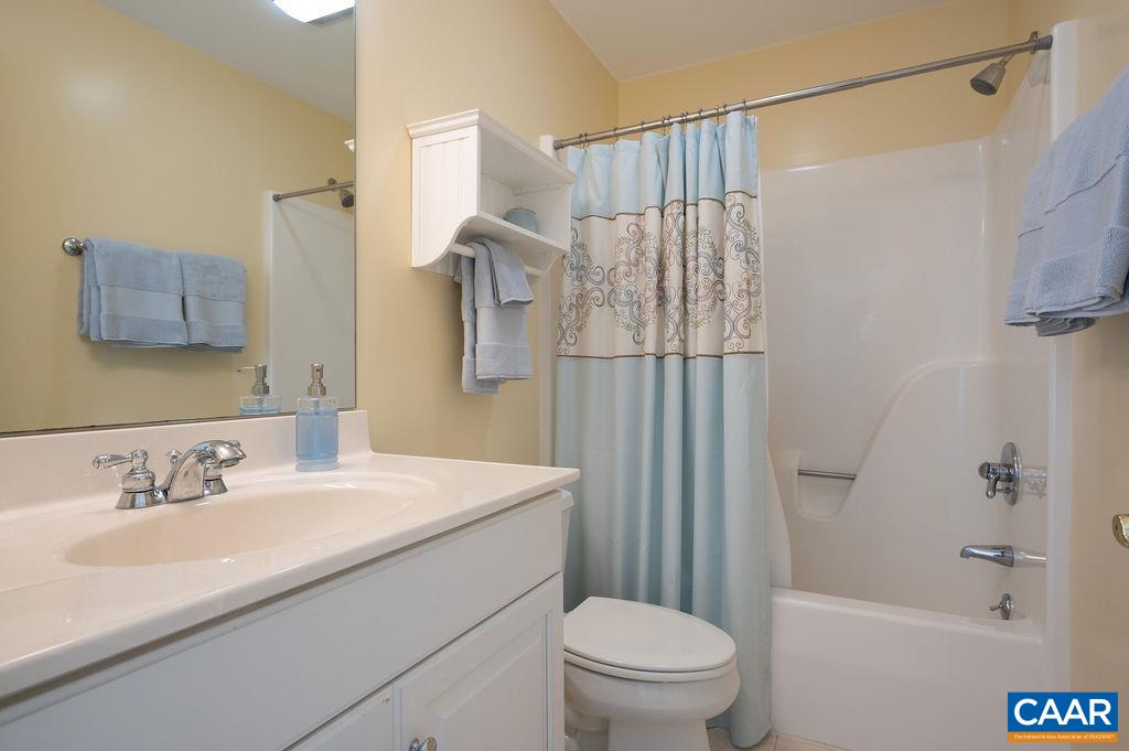 5861 ROCKFISH GAP TPKE, CROZET, Virginia 22932, 5 Bedrooms Bedrooms, ,5 BathroomsBathrooms,Residential,5861 ROCKFISH GAP TPKE,664174 MLS # 664174