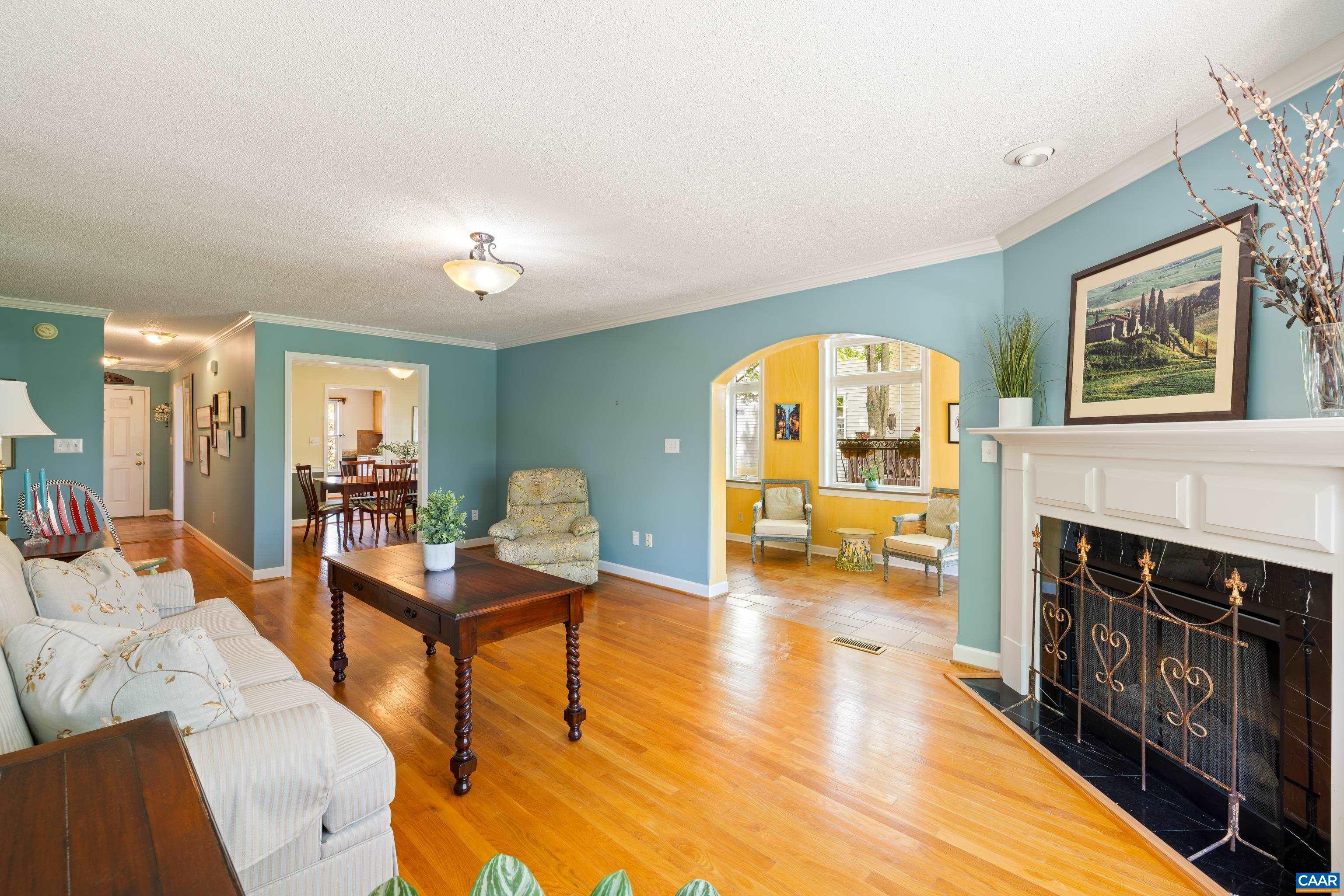 17 HICKORY NUT LN, STAUNTON, Virginia 24401, 3 Bedrooms Bedrooms, ,2 BathroomsBathrooms,Residential,17 HICKORY NUT LN,664199 MLS # 664199