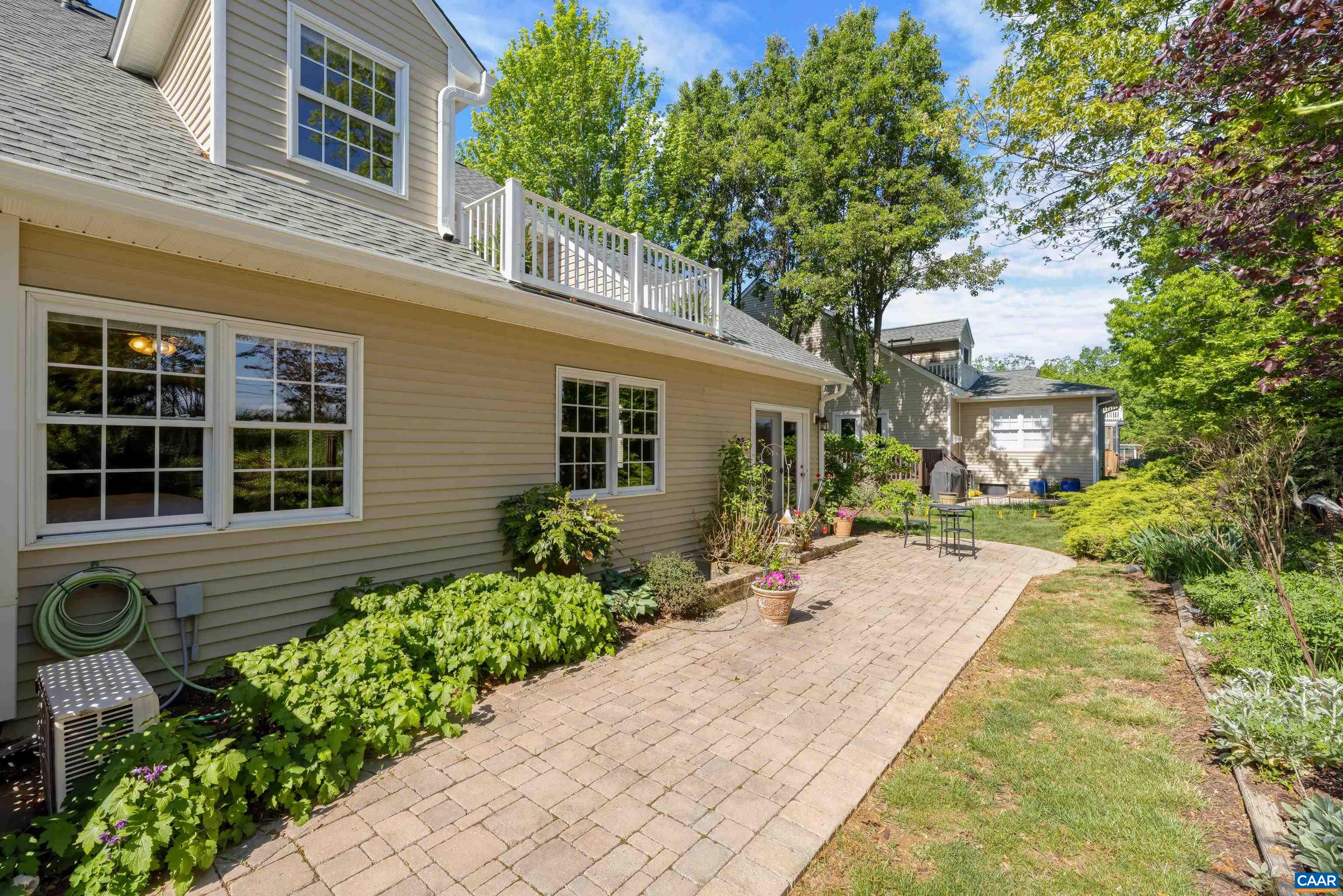 17 HICKORY NUT LN, STAUNTON, Virginia 24401, 3 Bedrooms Bedrooms, ,2 BathroomsBathrooms,Residential,17 HICKORY NUT LN,664199 MLS # 664199