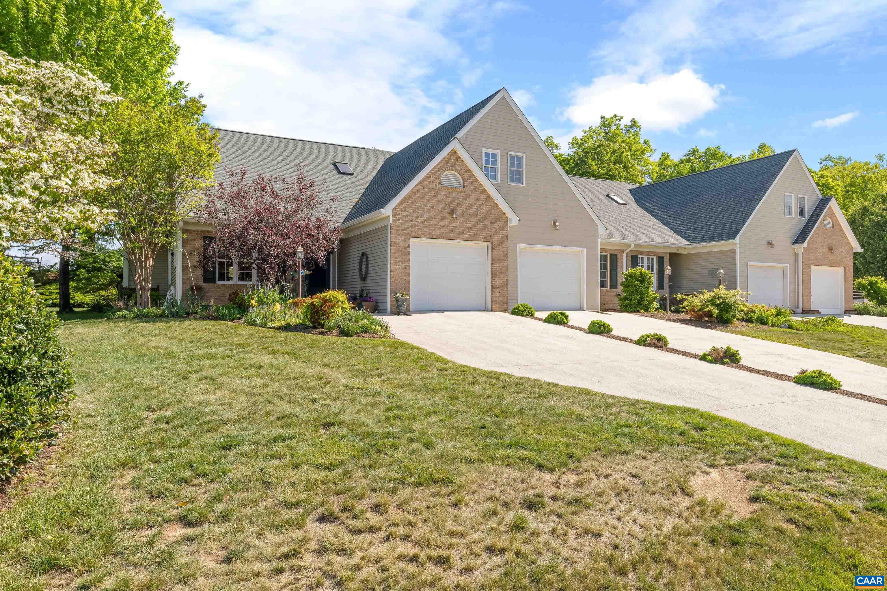 17 HICKORY NUT LN, STAUNTON, Virginia 24401, 3 Bedrooms Bedrooms, ,2 BathroomsBathrooms,Residential,17 HICKORY NUT LN,664199 MLS # 664199
