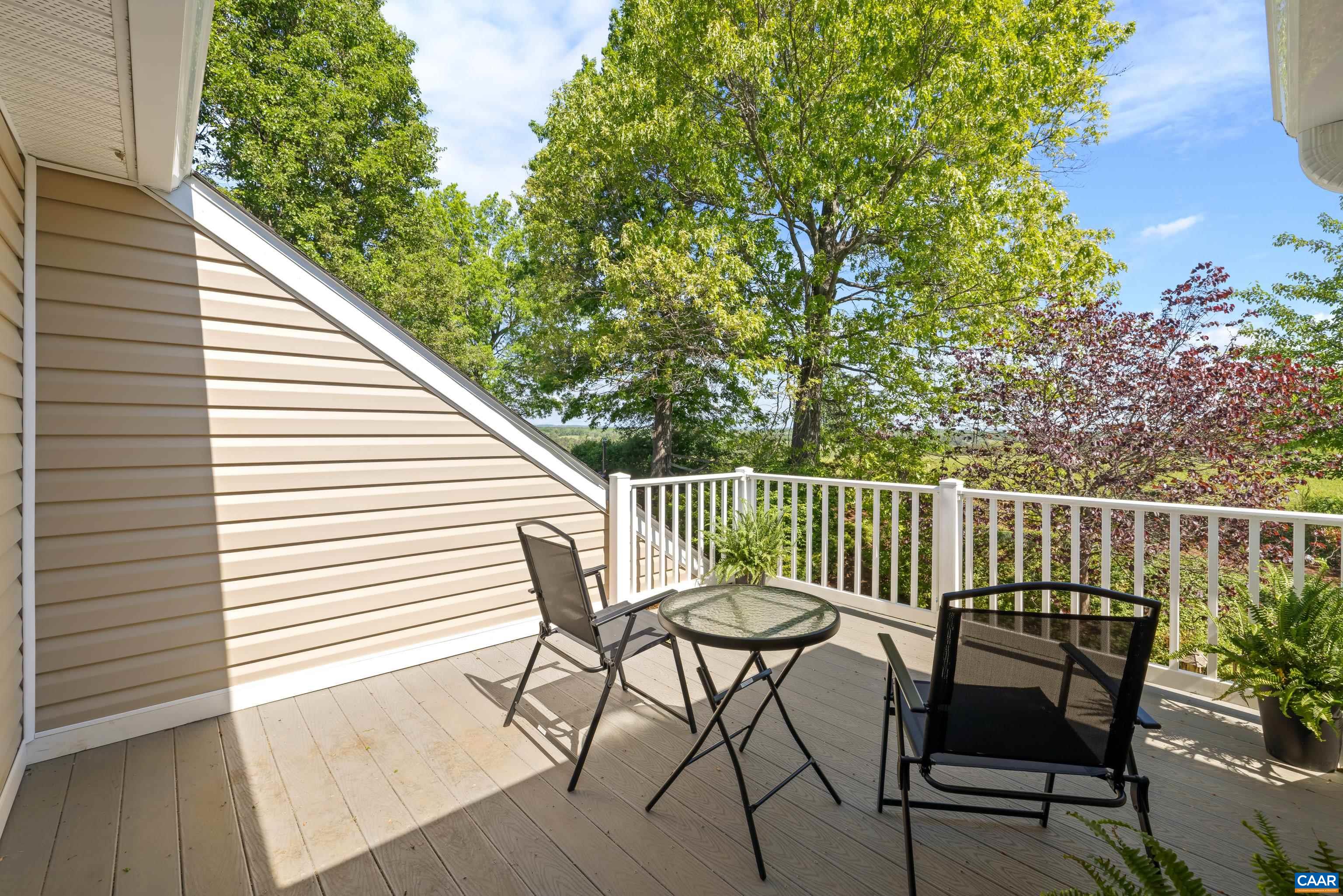 17 HICKORY NUT LN, STAUNTON, Virginia 24401, 3 Bedrooms Bedrooms, ,2 BathroomsBathrooms,Residential,17 HICKORY NUT LN,664199 MLS # 664199
