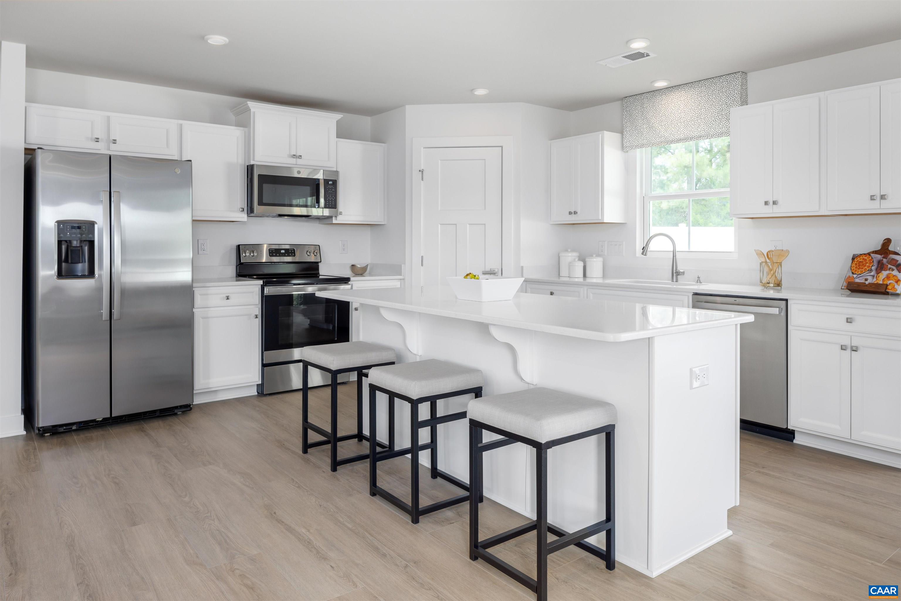 29 WHITE SANDS BLVD, BARBOURSVILLE, Virginia 22923, 3 Bedrooms Bedrooms, ,2 BathroomsBathrooms,Residential,EDEN CAY,29 WHITE SANDS BLVD,664230 MLS # 664230