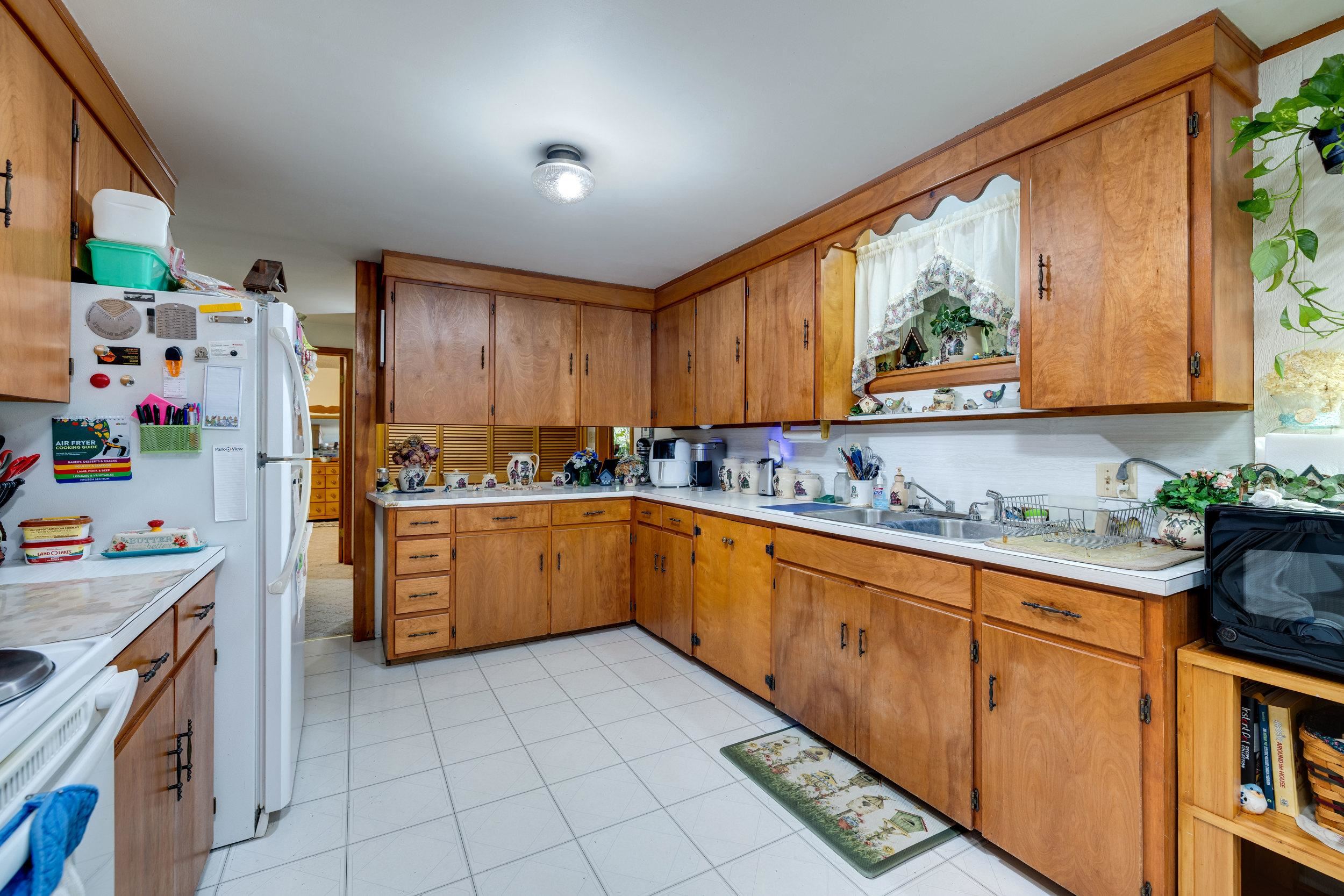 1161 LINCOLNSHIRE DR, ROCKINGHAM, Virginia 22802, 5 Bedrooms Bedrooms, ,3 BathroomsBathrooms,Residential,1161 LINCOLNSHIRE DR,664234 MLS # 664234