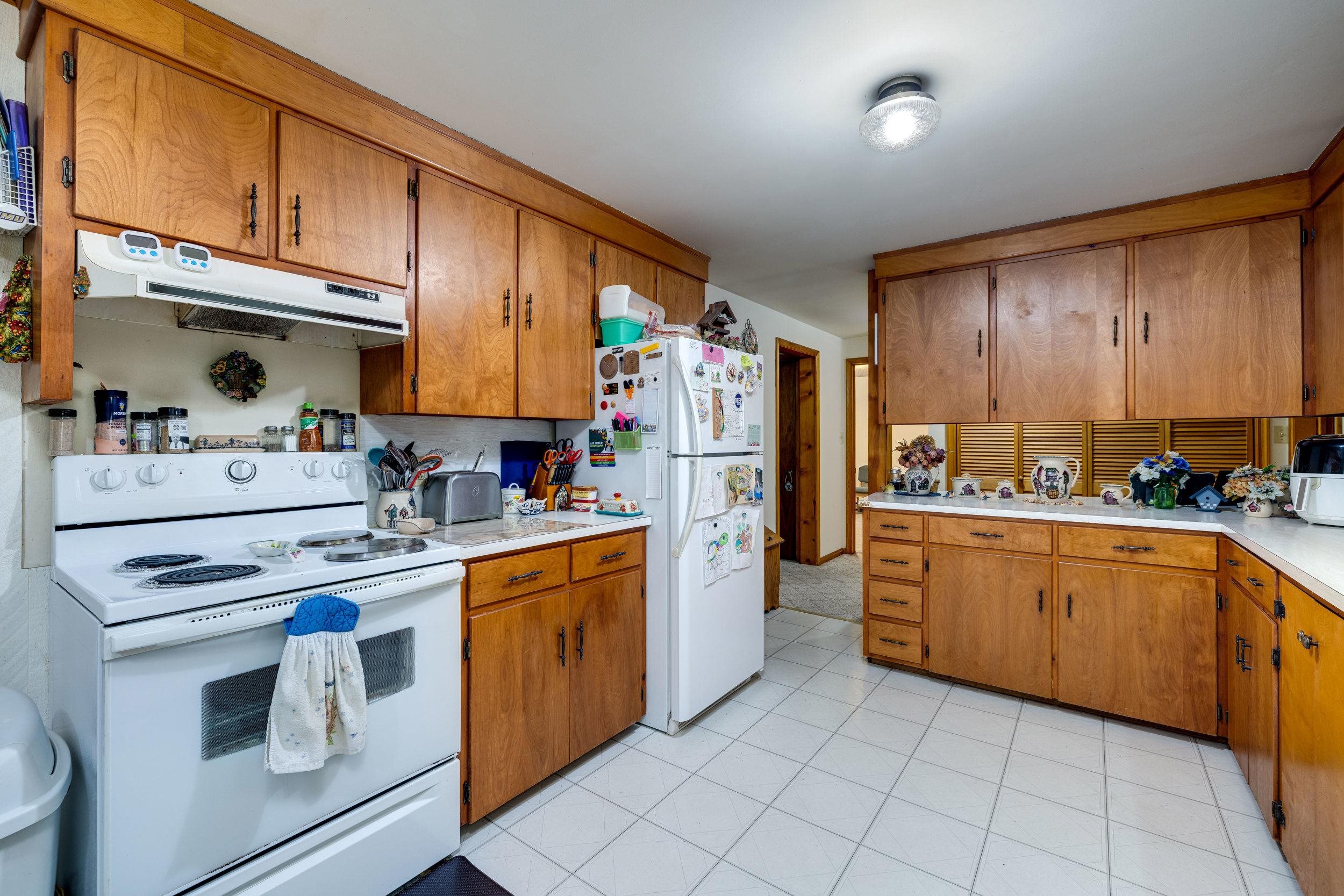 1161 LINCOLNSHIRE DR, ROCKINGHAM, Virginia 22802, 5 Bedrooms Bedrooms, ,3 BathroomsBathrooms,Residential,1161 LINCOLNSHIRE DR,664234 MLS # 664234