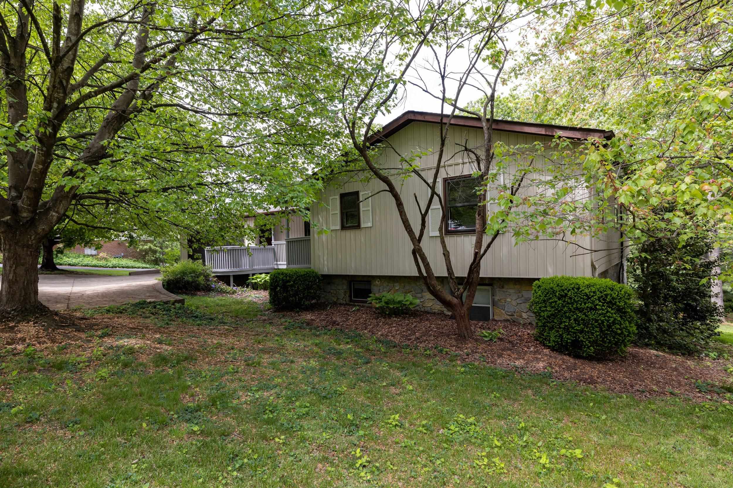 1161 LINCOLNSHIRE DR, ROCKINGHAM, Virginia 22802, 5 Bedrooms Bedrooms, ,3 BathroomsBathrooms,Residential,1161 LINCOLNSHIRE DR,664234 MLS # 664234