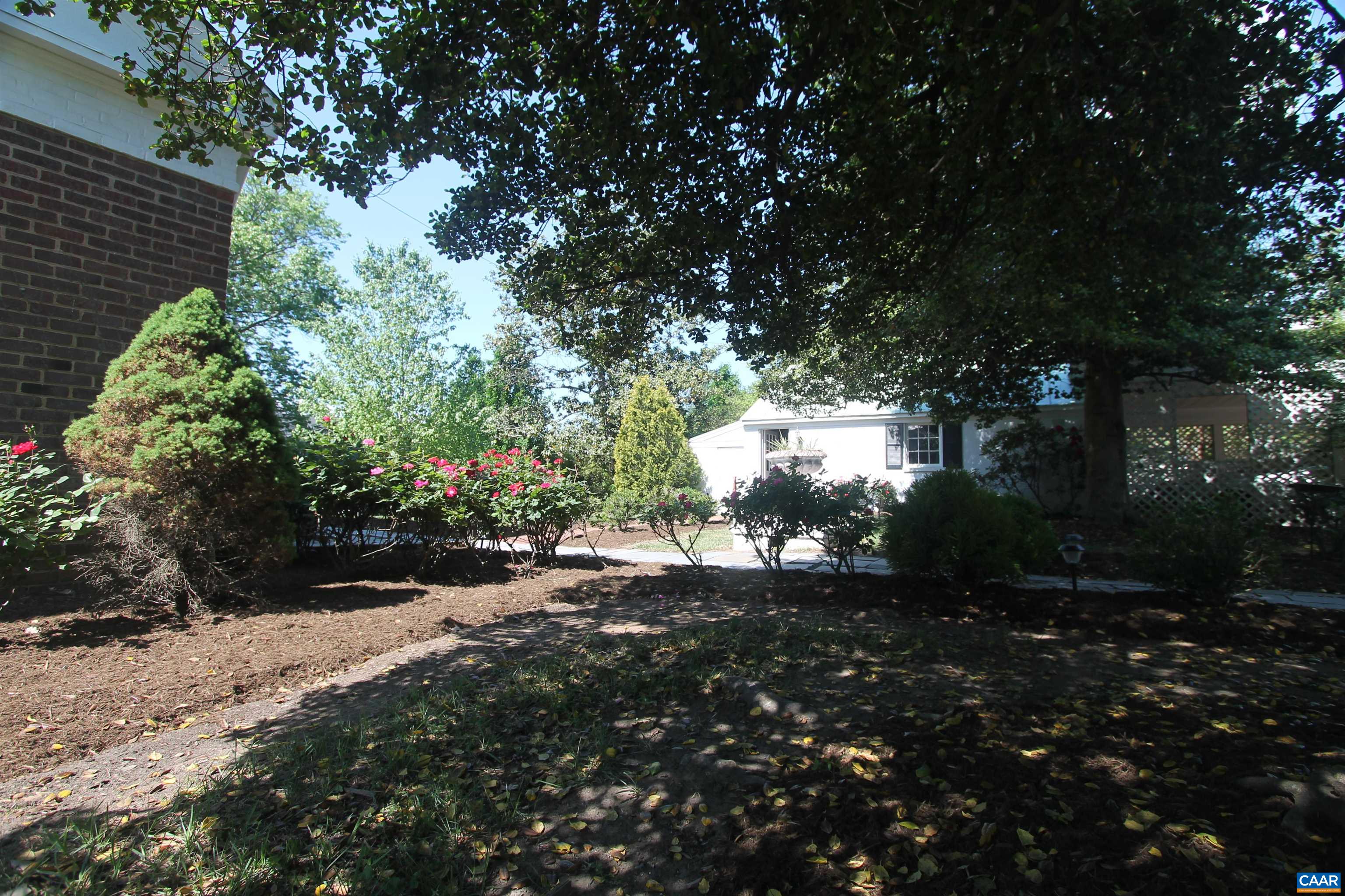 85 GEORGETOWN RD, CHARLOTTESVILLE, Virginia 22901, 3 Bedrooms Bedrooms, ,3 BathroomsBathrooms,Residential,OUT OF BOUNDS,85 GEORGETOWN RD,664240 MLS # 664240