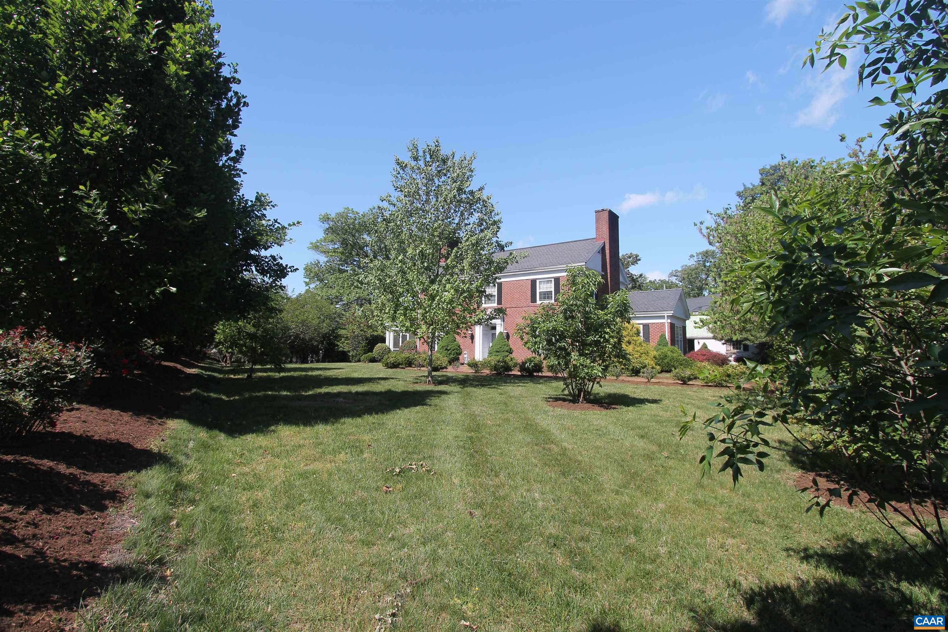 85 GEORGETOWN RD, CHARLOTTESVILLE, Virginia 22901, 3 Bedrooms Bedrooms, ,3 BathroomsBathrooms,Residential,OUT OF BOUNDS,85 GEORGETOWN RD,664240 MLS # 664240