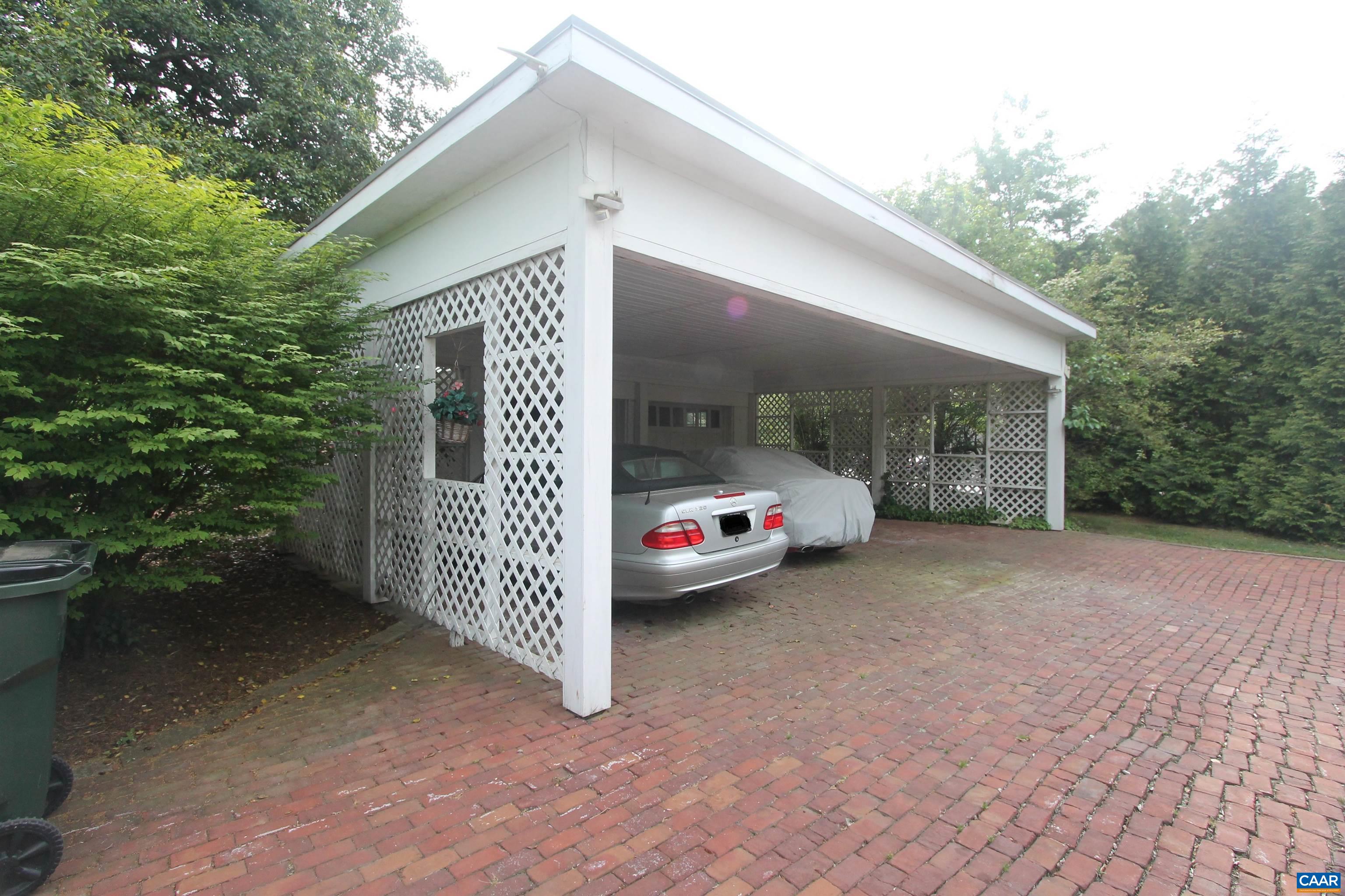 85 GEORGETOWN RD, CHARLOTTESVILLE, Virginia 22901, 3 Bedrooms Bedrooms, ,3 BathroomsBathrooms,Residential,OUT OF BOUNDS,85 GEORGETOWN RD,664240 MLS # 664240