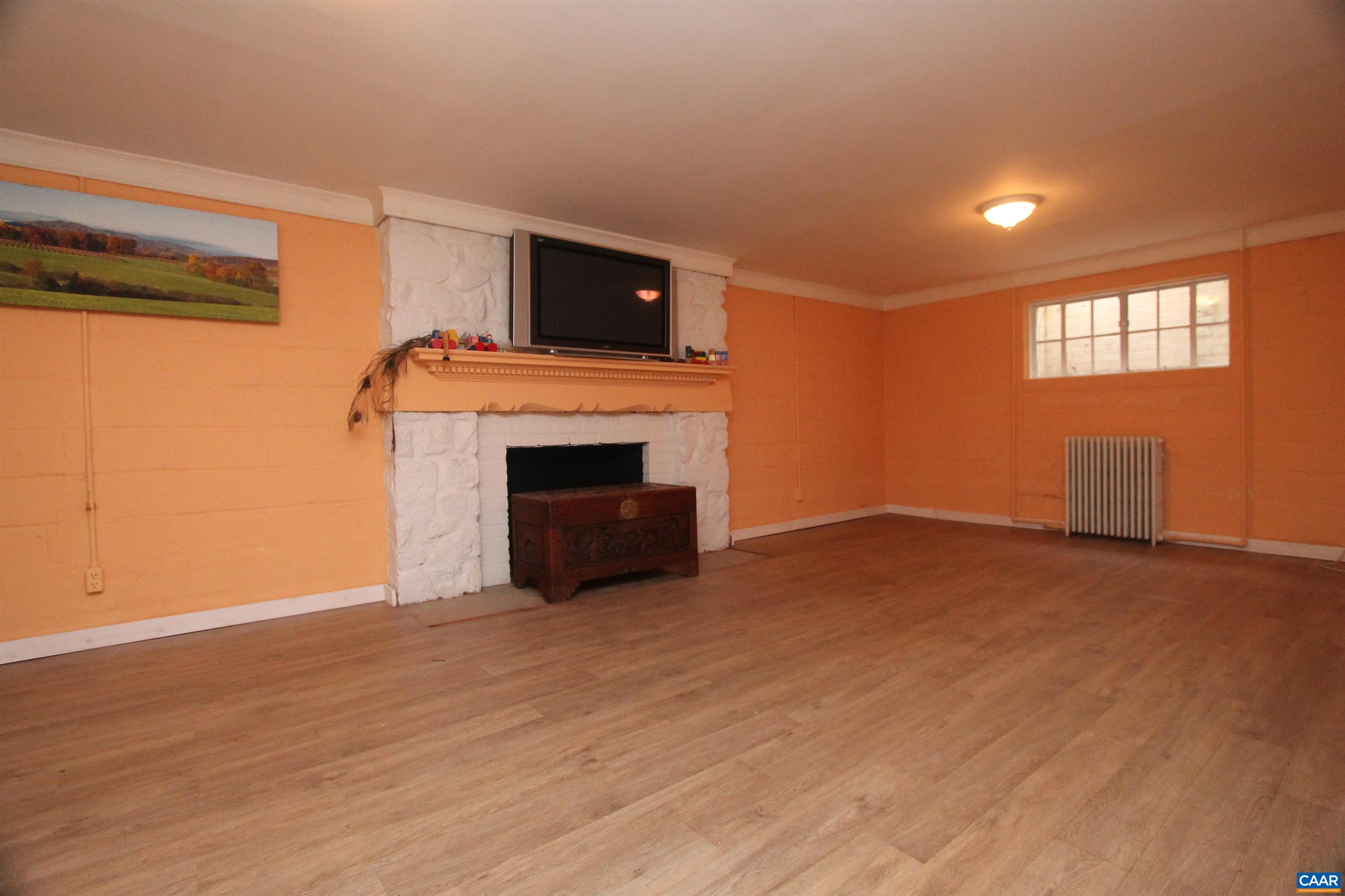 85 GEORGETOWN RD, CHARLOTTESVILLE, Virginia 22901, 3 Bedrooms Bedrooms, ,3 BathroomsBathrooms,Residential,OUT OF BOUNDS,85 GEORGETOWN RD,664240 MLS # 664240