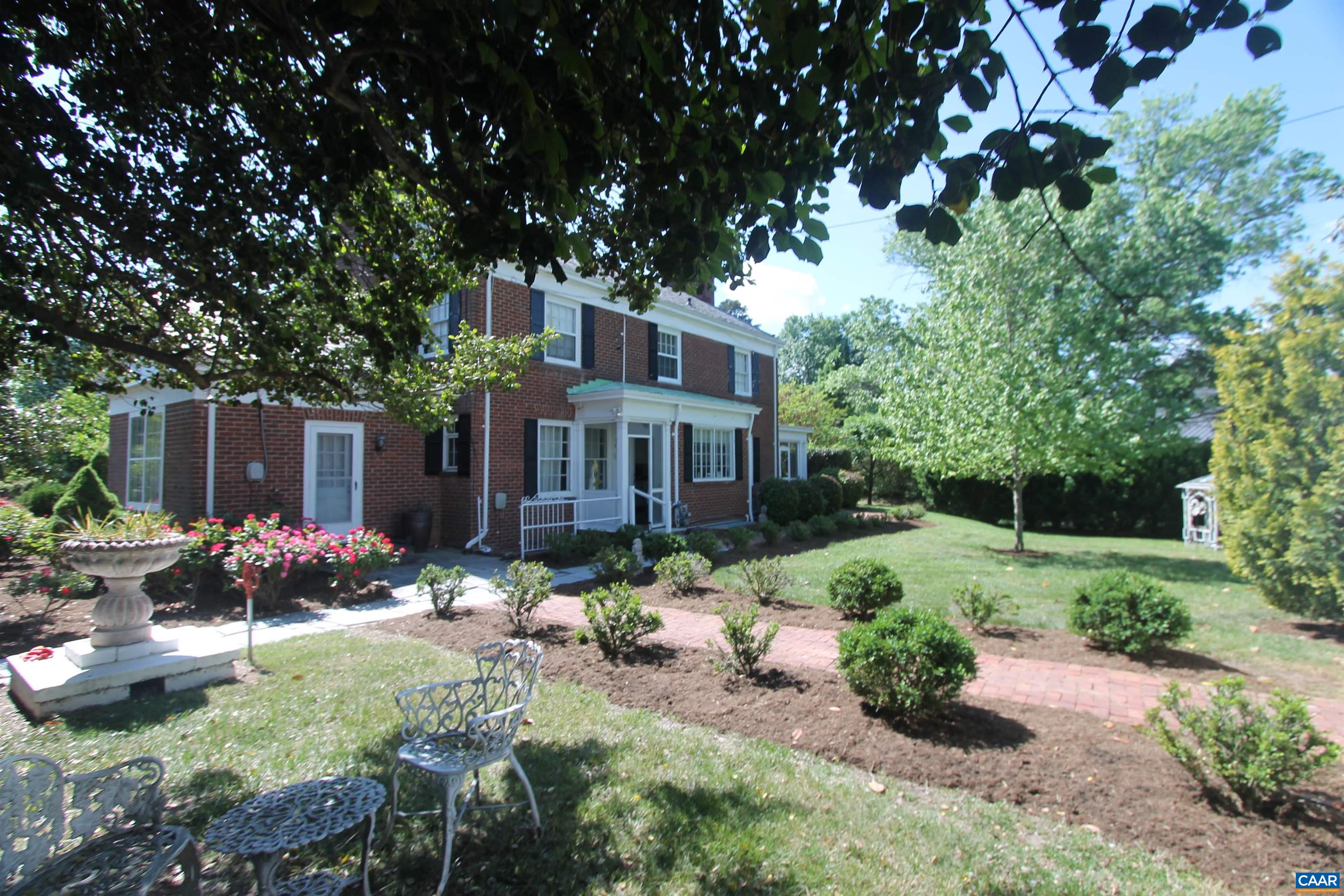 85 GEORGETOWN RD, CHARLOTTESVILLE, Virginia 22901, 3 Bedrooms Bedrooms, ,3 BathroomsBathrooms,Residential,OUT OF BOUNDS,85 GEORGETOWN RD,664240 MLS # 664240