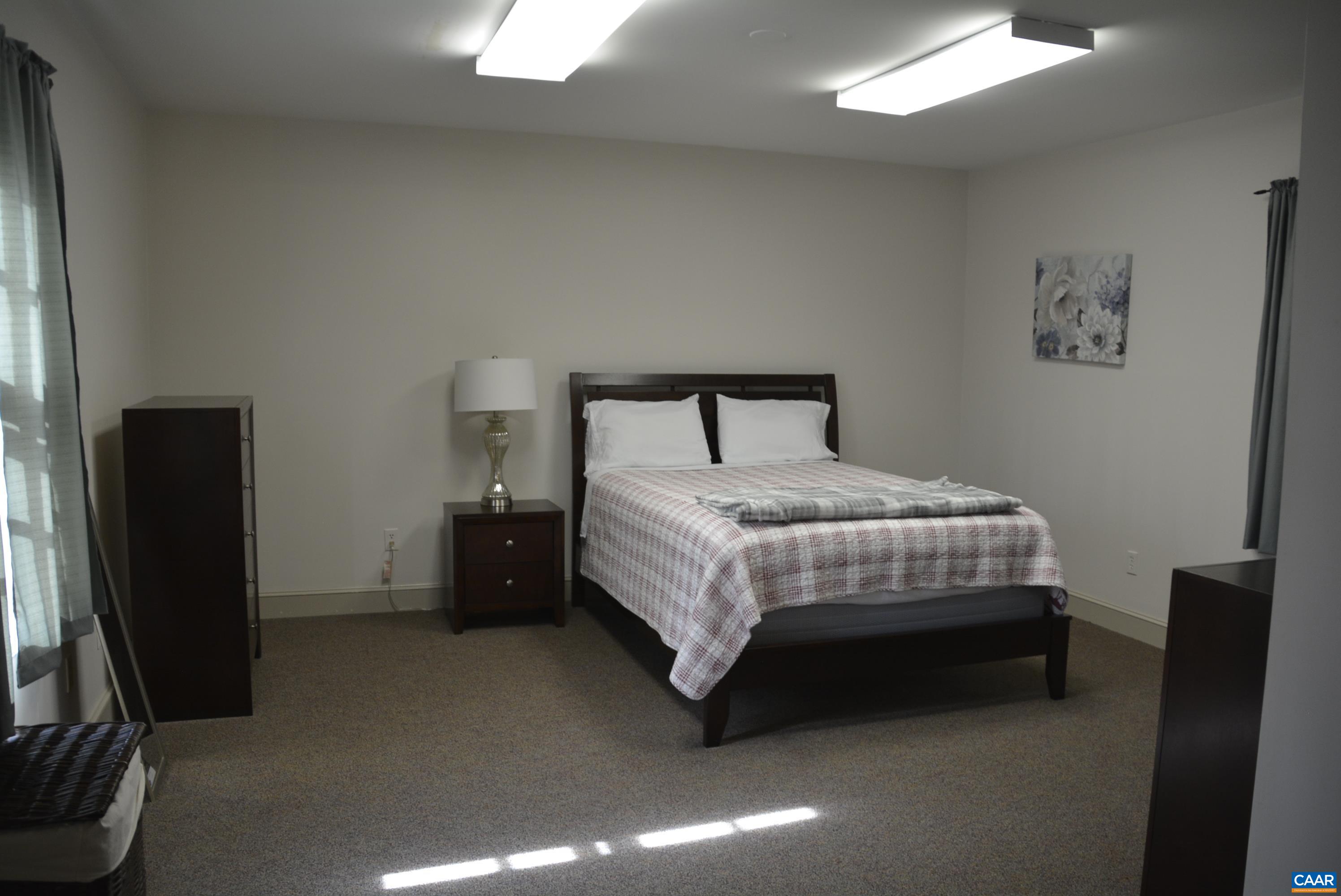 1104 HIGH ST, FARMVILLE, Virginia 23901, 3 Bedrooms Bedrooms, ,3 BathroomsBathrooms,Residential,1104 HIGH ST,664250 MLS # 664250