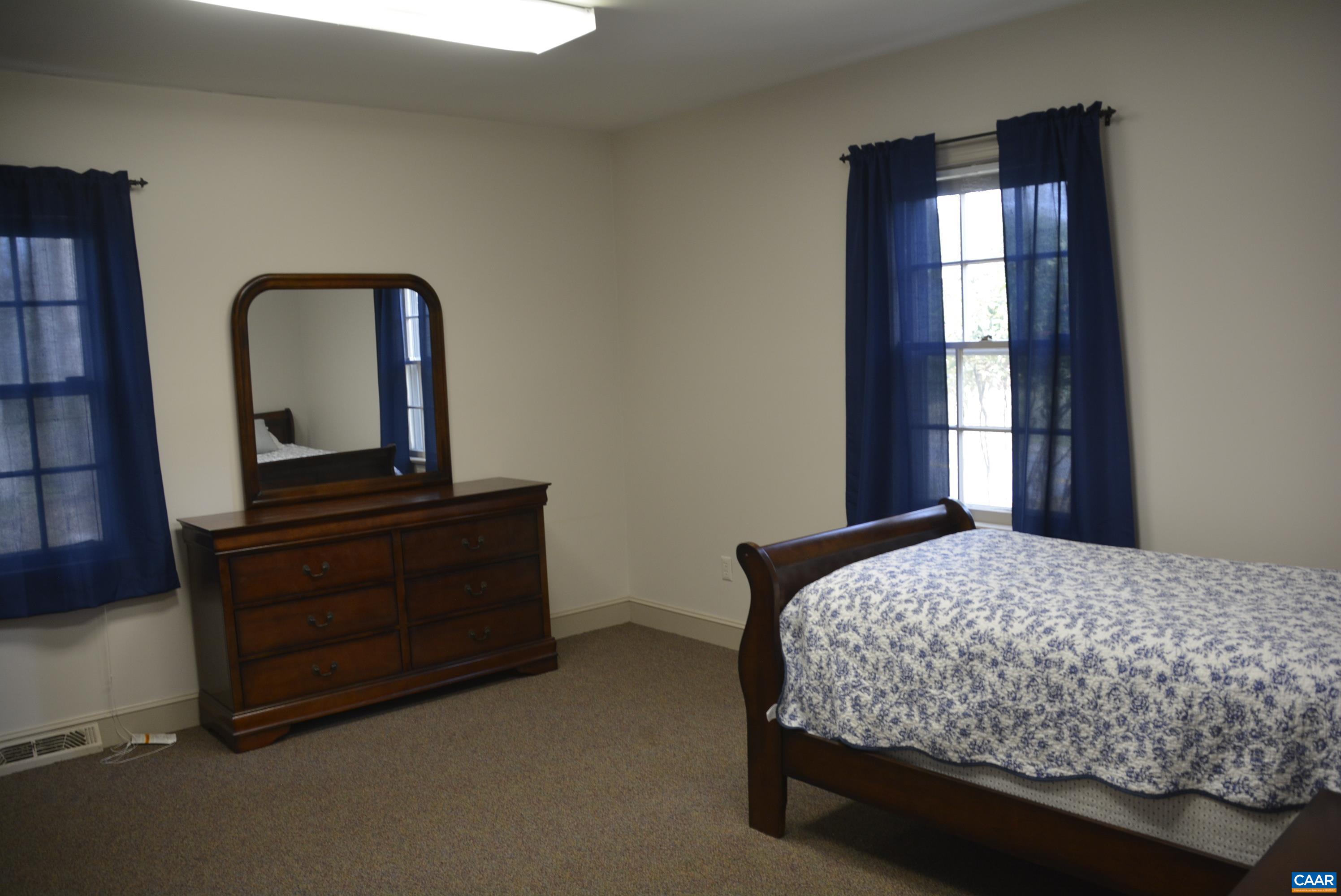 1104 HIGH ST, FARMVILLE, Virginia 23901, 3 Bedrooms Bedrooms, ,3 BathroomsBathrooms,Residential,1104 HIGH ST,664250 MLS # 664250