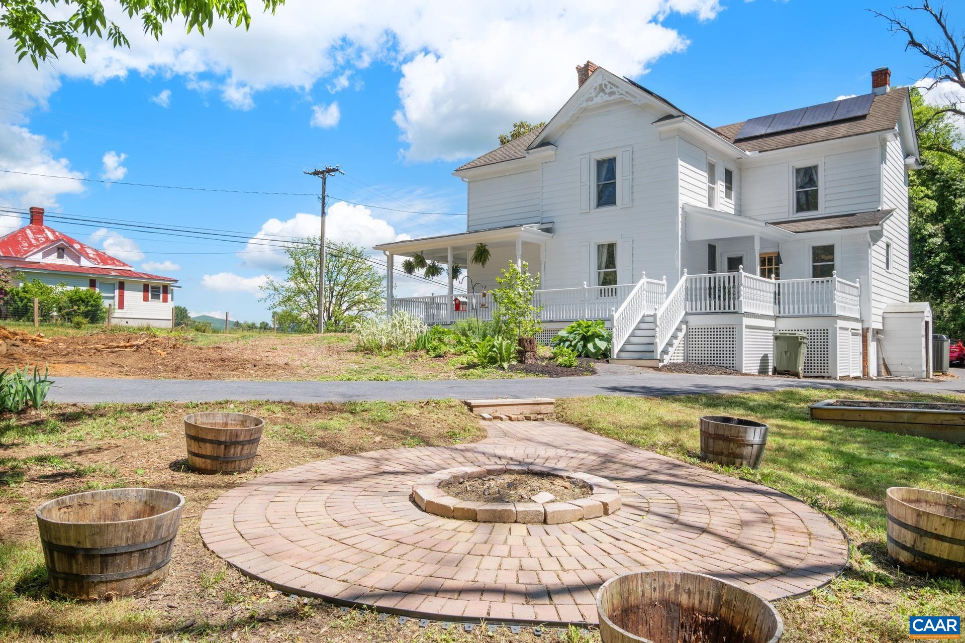 2010 WHITE BRIDGE RD, WAYNESBORO, Virginia 22980, 4 Bedrooms Bedrooms, ,1 BathroomBathrooms,Residential,2010 WHITE BRIDGE RD,664251 MLS # 664251